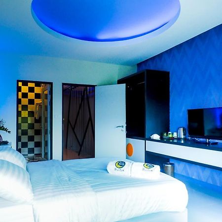 De Ja Moon Hostel チエンマイ エクステリア 写真