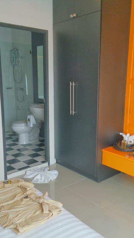 De Ja Moon Hostel チエンマイ 部屋 写真
