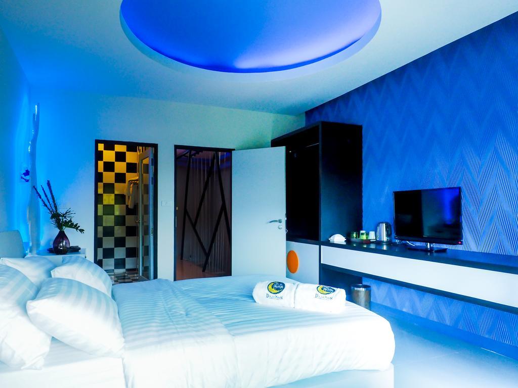 De Ja Moon Hostel チエンマイ エクステリア 写真
